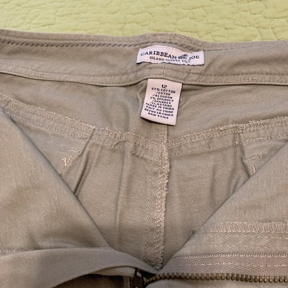 NWT Caribbean Joe capris camo color